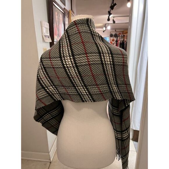 Preston And York Gray Plaid Pleated Fringed Rectangle Scarf 52x12 - Picture 5 of 5